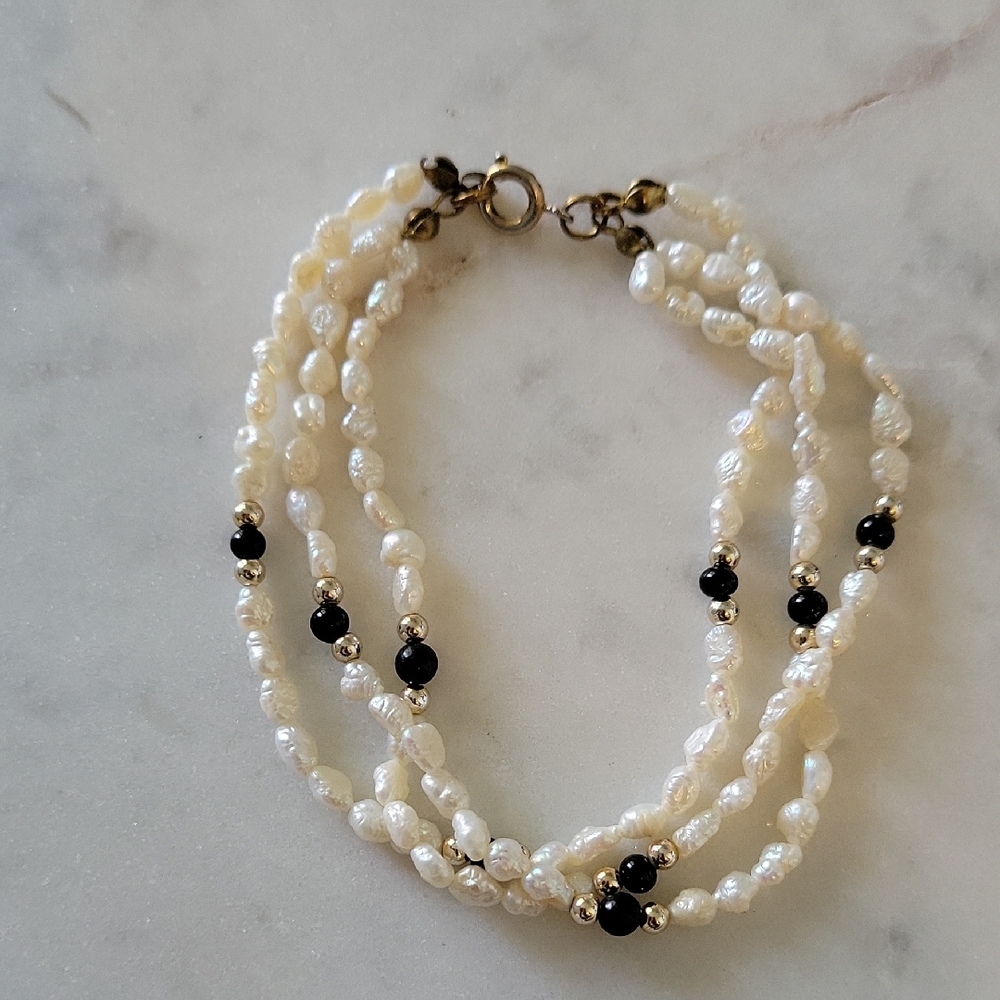 Vintage 3 Strands Freshwater Pearl and Black Bead Bracelet